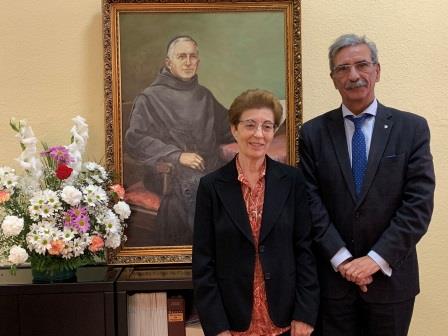Sor María Angustias y don Federico Donaire, del centro de hermanas hospitalarias Málaga